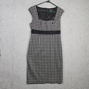 White House Black Market Sheath Dress Size 6 Black White Geometric Printed